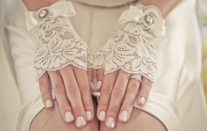 Перчатки для невесты ручной работы